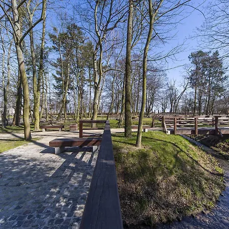 Secret Garden 150 M From The By Renters Apartment