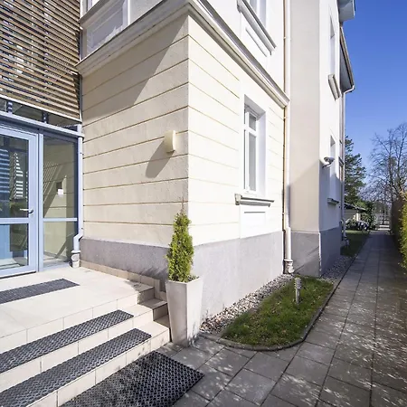 Apartment Secret Garden 150 M From The By Renters Zoppot