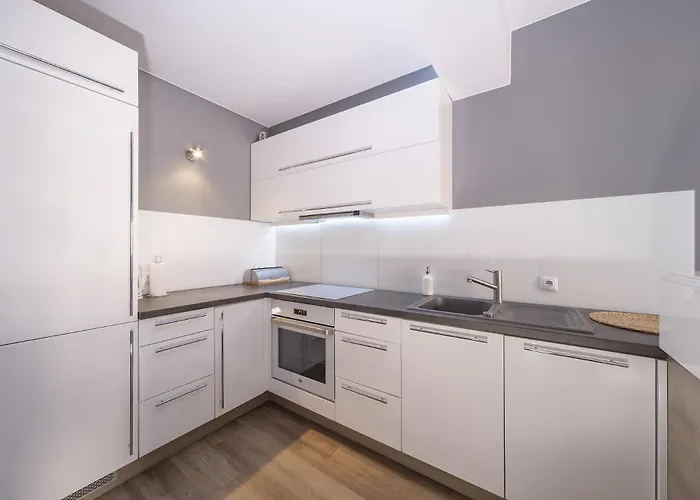 Apartmán Secret Garden 150 M From The By Renters